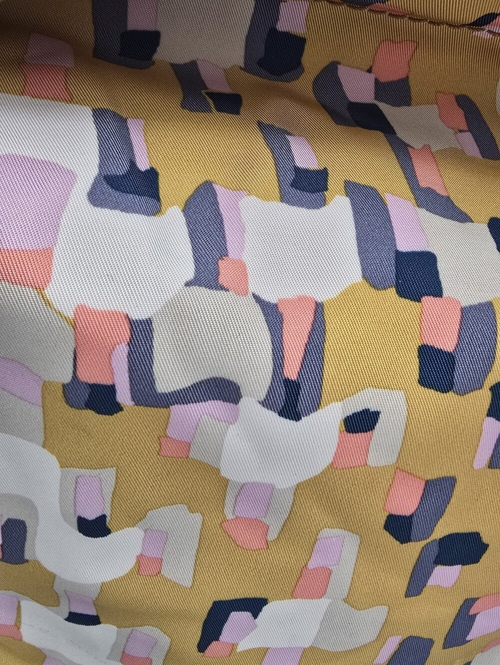 Fossil - Multicolour Geometric Shoulder Travel Tote Bag With Zipper Closure - Picture 6 of 12